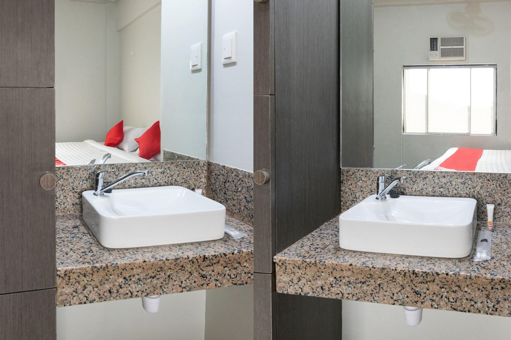 OYO 136 Regal Residences Cidade Quezon Exterior foto