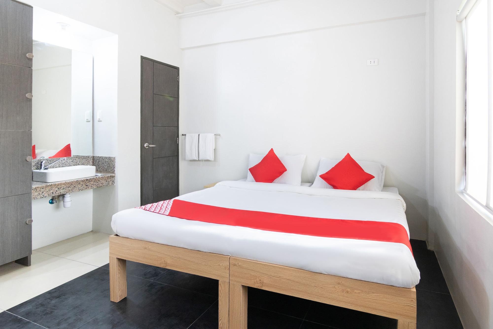 OYO 136 Regal Residences Cidade Quezon Exterior foto