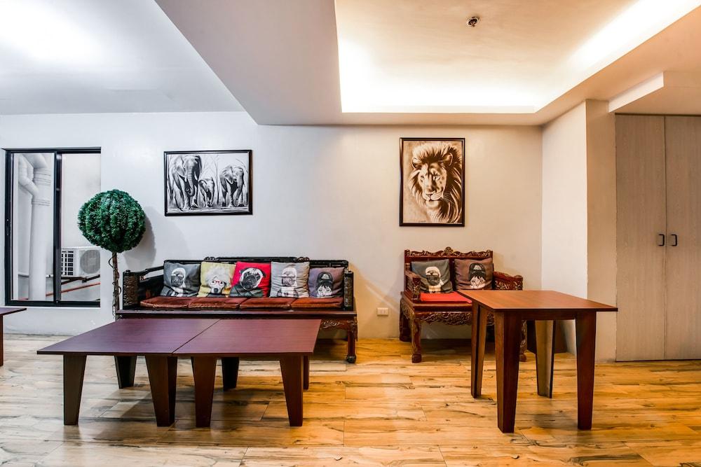 OYO 136 Regal Residences Cidade Quezon Exterior foto